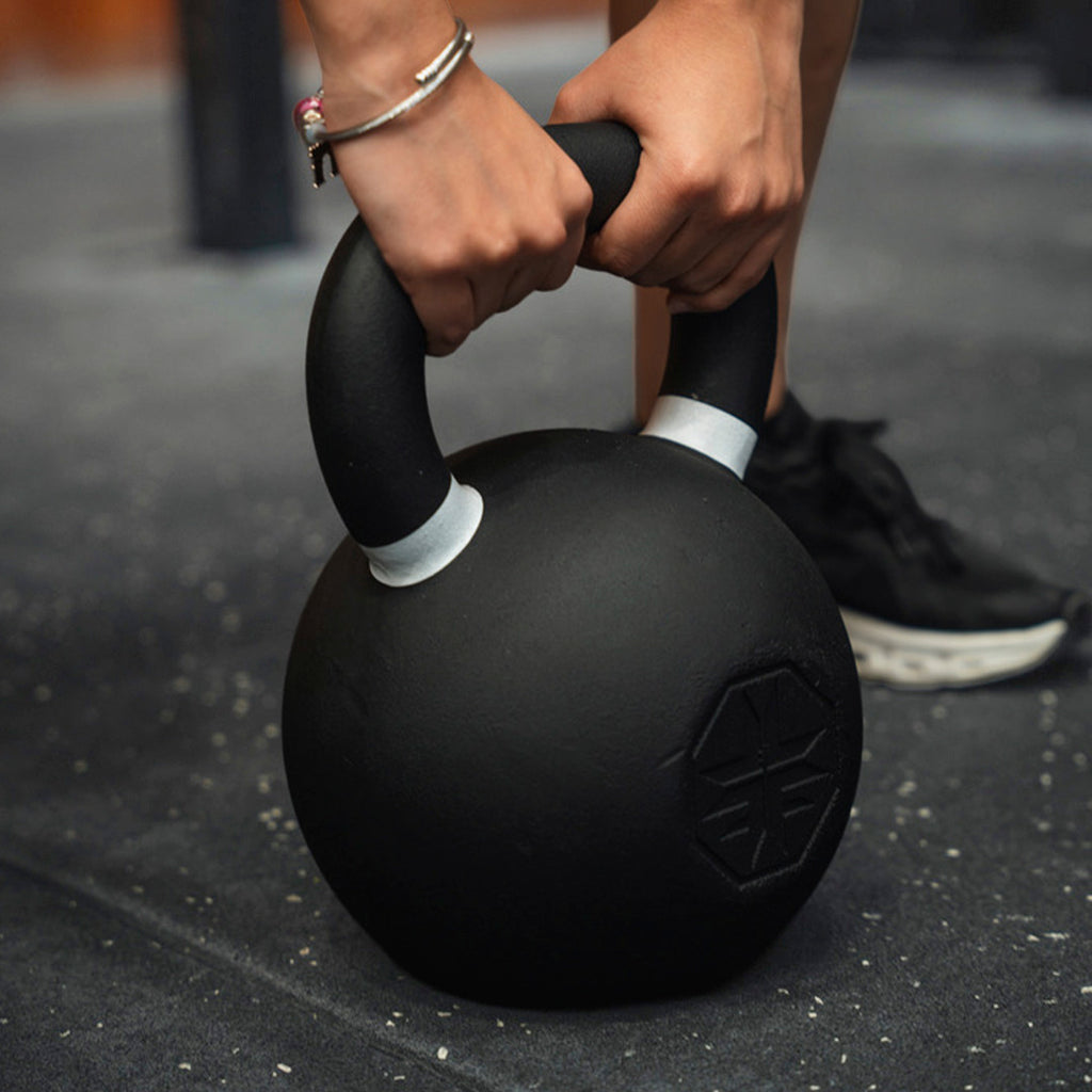 Kettlebell de Hierro Fundido Lycan de 32 kg (70.4 lb) image 1