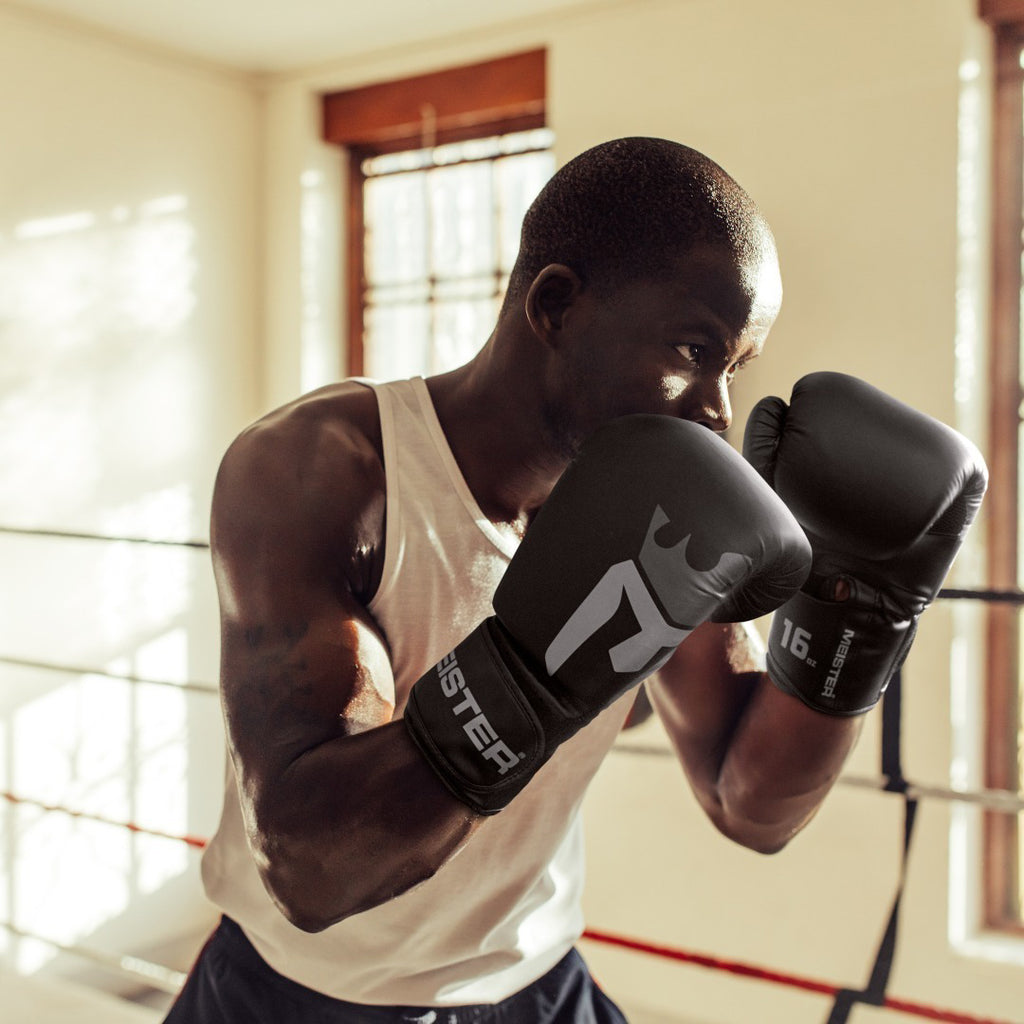 Guantes Para Boxeo Meister Negro Mate de 16 oz (par) image 3