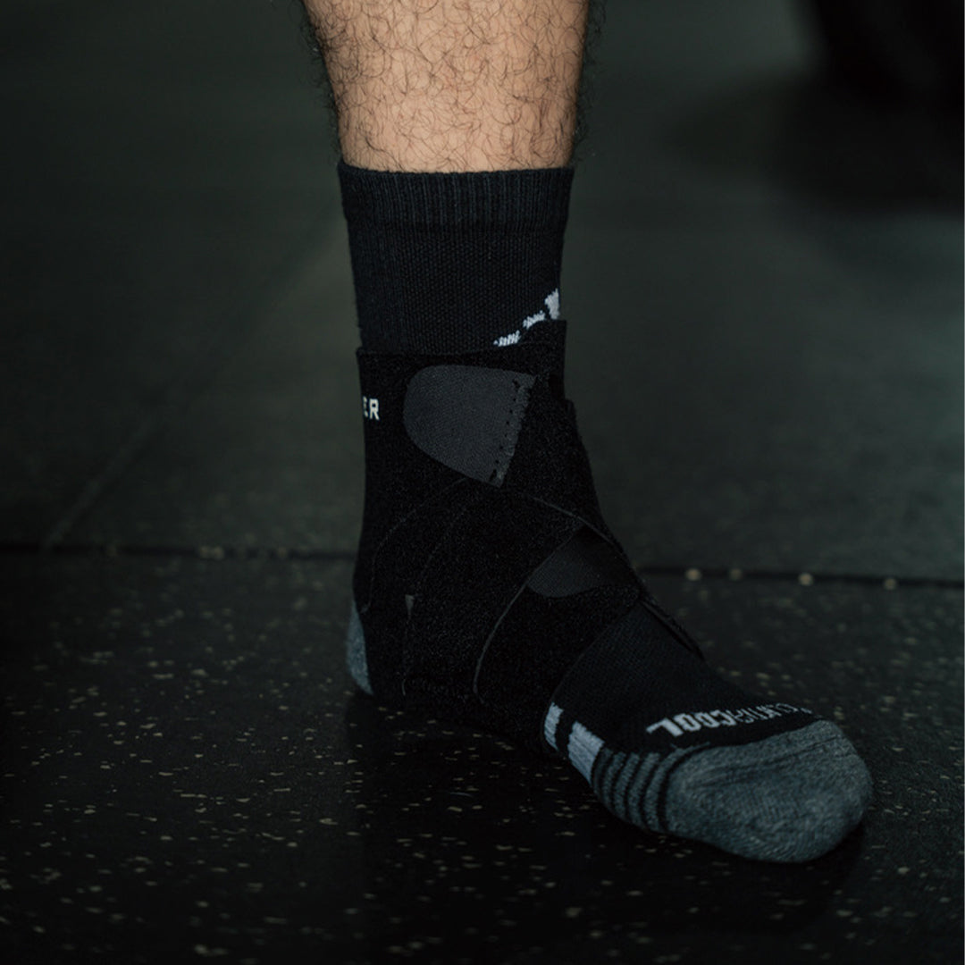 Soporte Para Tobillo Ajustable Mueller Negro image 4