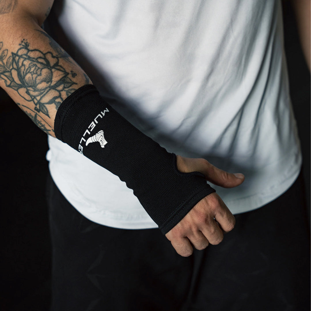 Soporte Para Muñeca Elastico Mueller Negro Talla Regular image 3